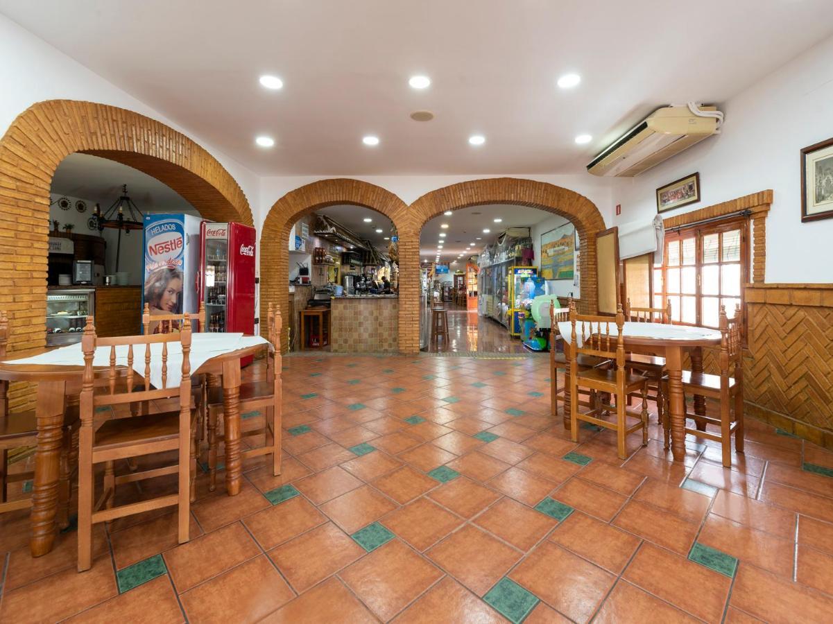 Oyo Hostal El Paisano Ουτρέρα Εξωτερικό φωτογραφία