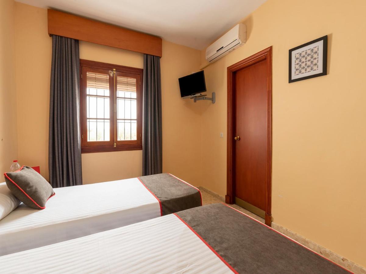 Oyo Hostal El Paisano Ουτρέρα Εξωτερικό φωτογραφία