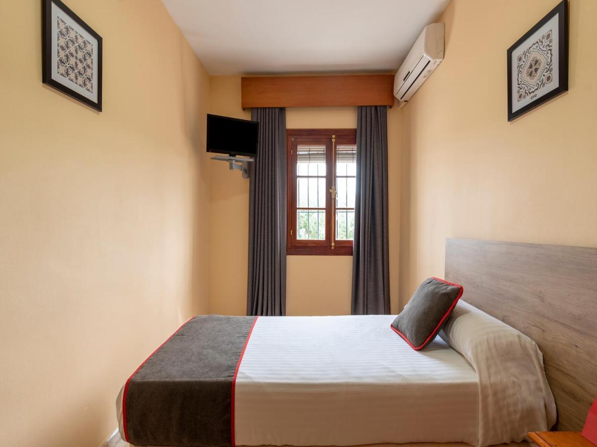 Oyo Hostal El Paisano Ουτρέρα Εξωτερικό φωτογραφία