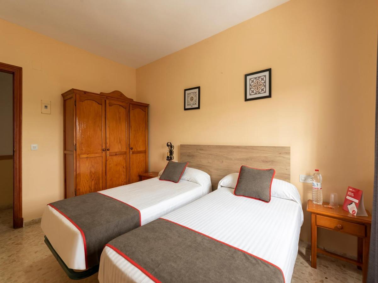 Oyo Hostal El Paisano Ουτρέρα Εξωτερικό φωτογραφία