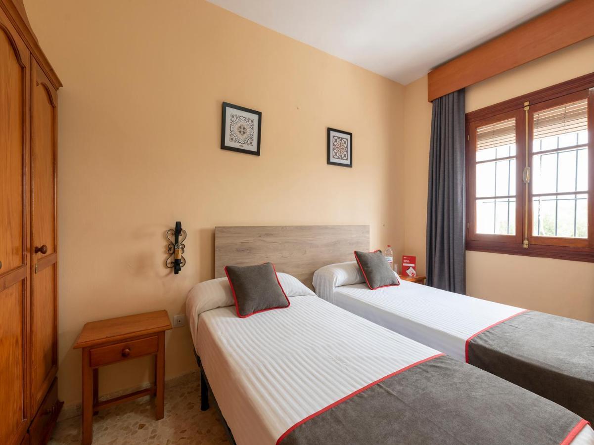 Oyo Hostal El Paisano Ουτρέρα Εξωτερικό φωτογραφία