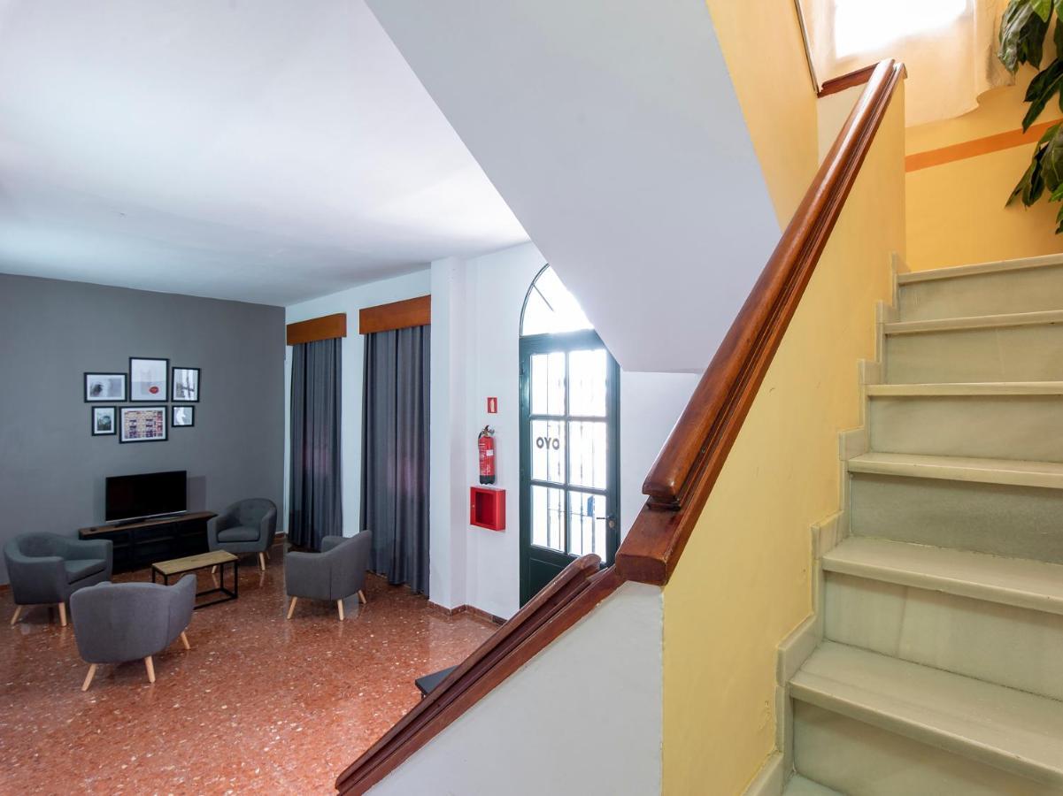 Oyo Hostal El Paisano Ουτρέρα Εξωτερικό φωτογραφία
