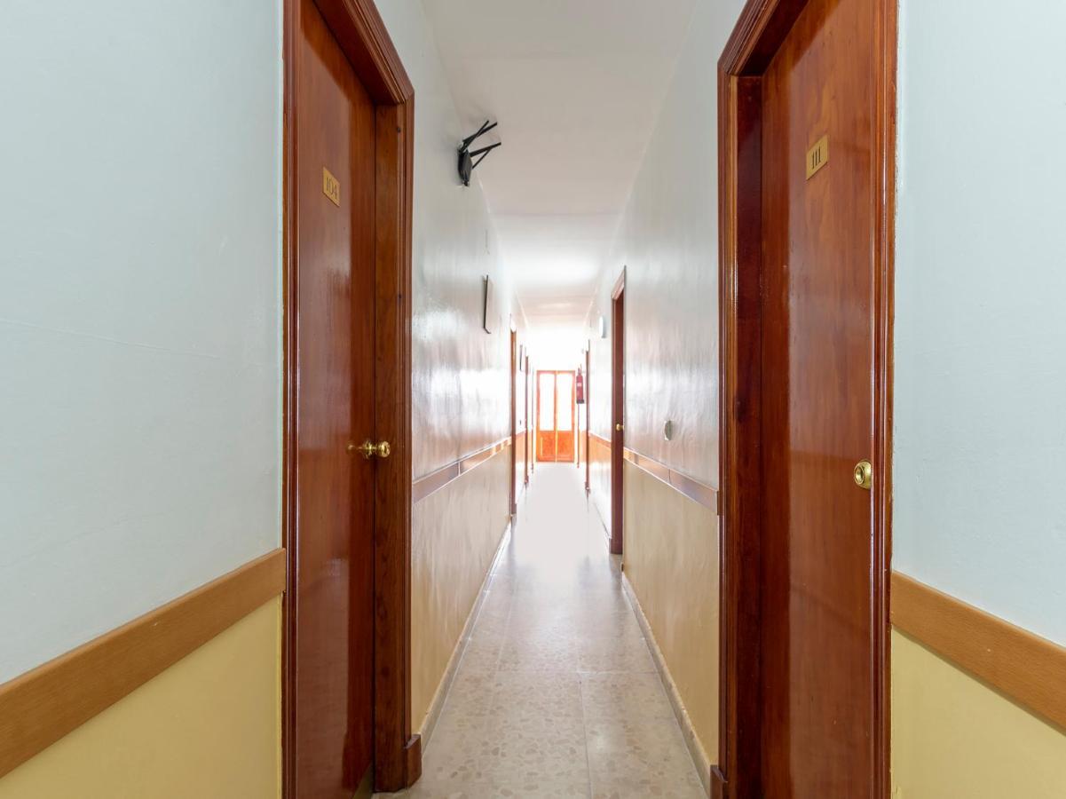 Oyo Hostal El Paisano Ουτρέρα Εξωτερικό φωτογραφία